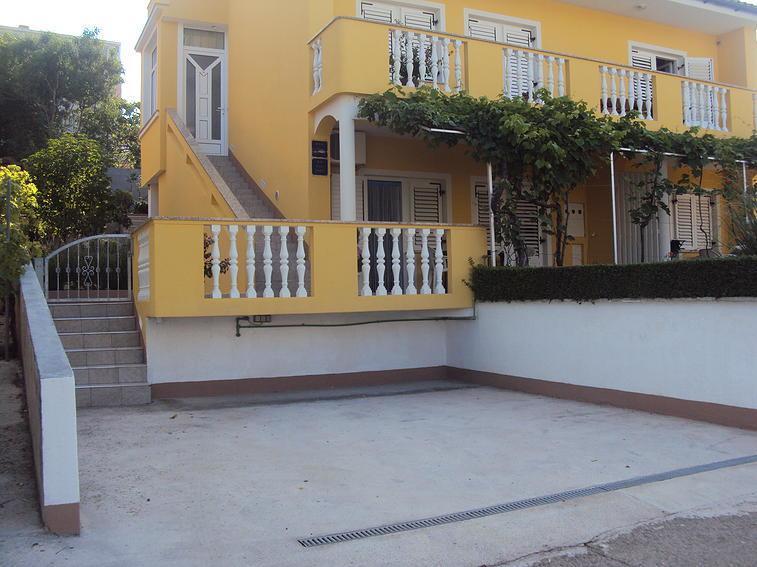 Apartment And Room Hudoletnjak سيلو الغرفة الصورة