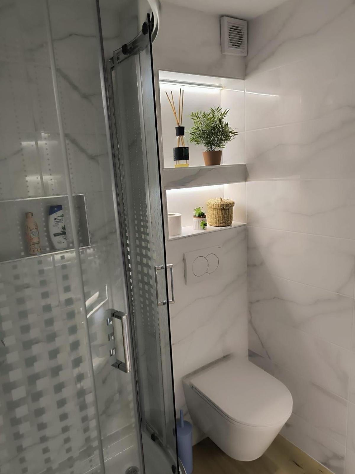 Apartment And Room Hudoletnjak سيلو الغرفة الصورة