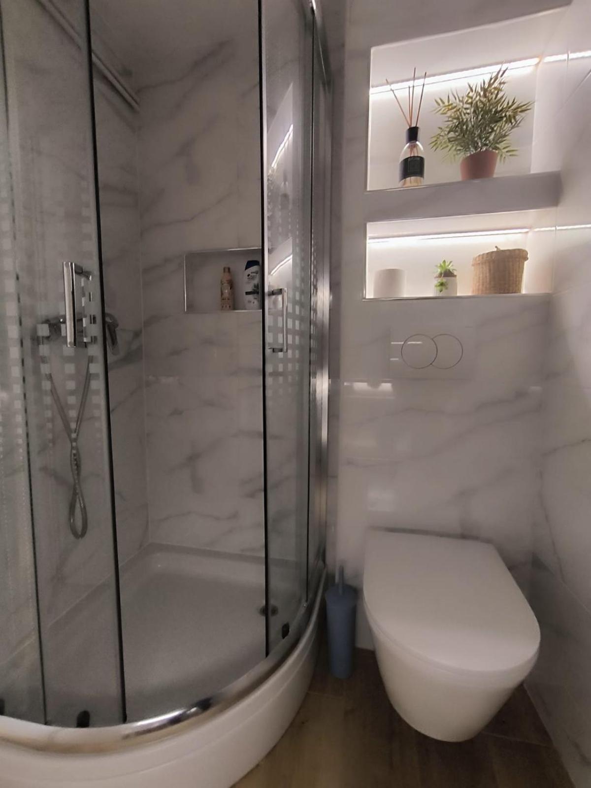 Apartment And Room Hudoletnjak سيلو الغرفة الصورة